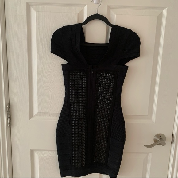 The perfect little black dress - Picture 7 of 8